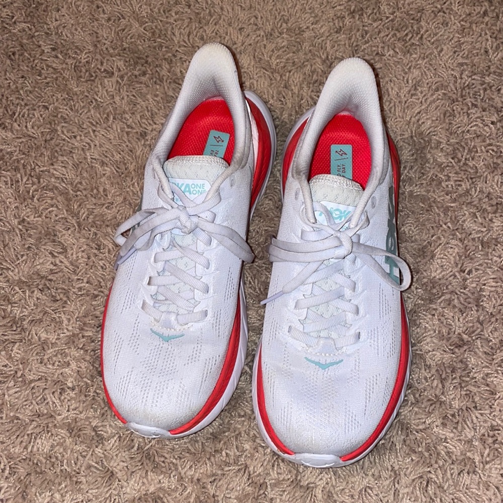 Hoka Mach Running shoe womens 6.5 white and red